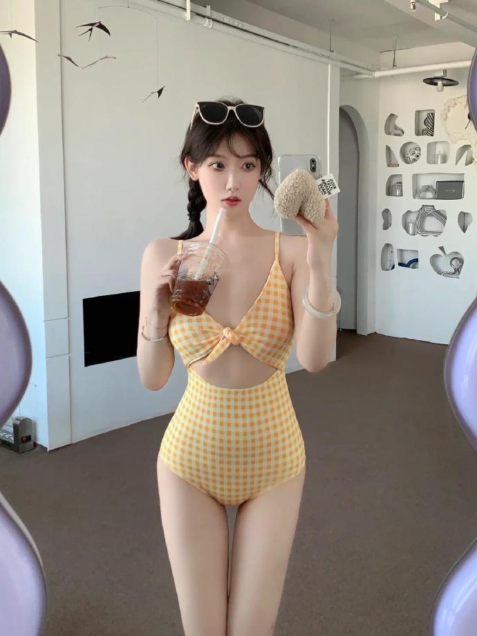 真探 封面